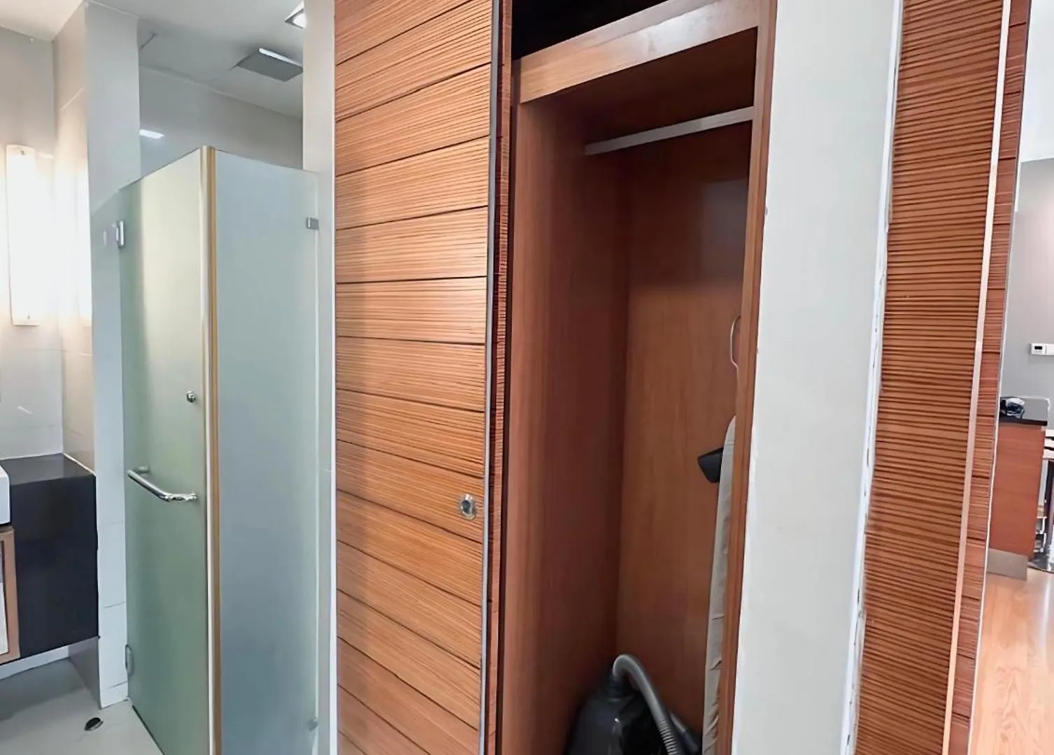 Kl Sentral Dua Sentral Cozy Homestay Apartments By Hollywood Homes #Freecarpark Kuala Lumpur