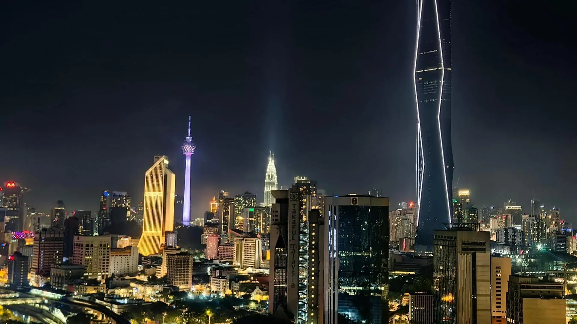 Kl Sentral Dua Sentral Cozy Homestay Apartments By Hollywood Homes #Freecarpark Kuala Lumpur